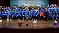 Bakan Osman Aşkın Bak, Pendik Belediyesi'nin Okullara Spor Malzemesi Dağıtım Töreni'ne Katıldı