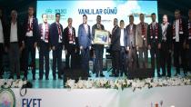 MEMLEKET GÜNLERİ’NDE BULUŞAN VANLILAR, HEM COŞTULAR, HEM COŞTURDULAR...